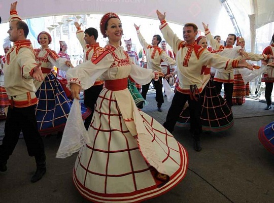 Лучшие фольклорные коллективы поздравят Новую Москву с юбилеем   
